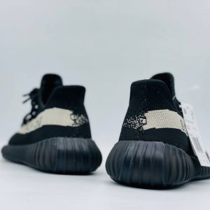 Кроссовки Adidas Yeezy Boost 350
