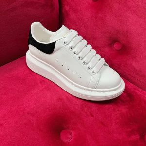 Кроссовки женские Alexander McQueen