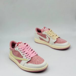 Кроссовки Nike Air Jordan x Travis Scott